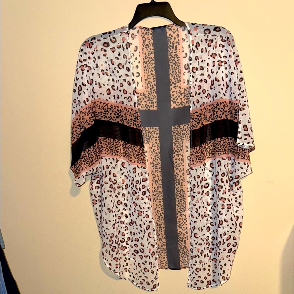Leopard print cross design sheer flowing kimono open cardigan size Large NWOT